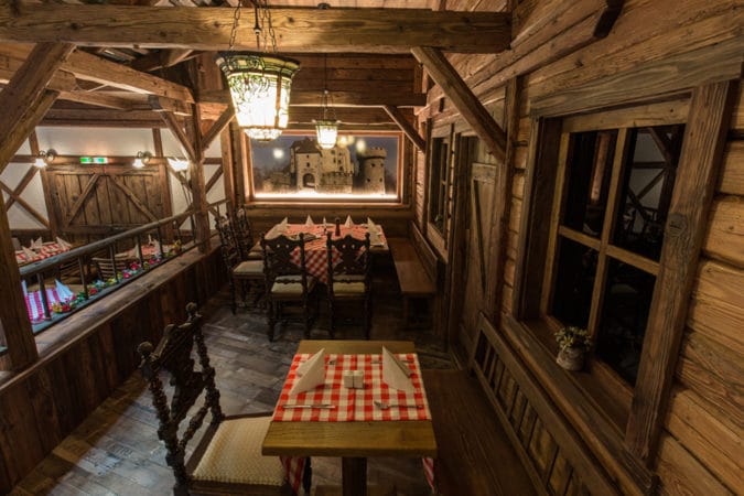 enziana-stube-tische