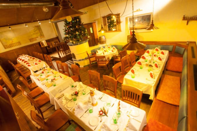 kolarik_weihnachtsfeier_tische